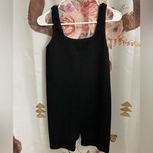 M/L ribbed romper​​​​​